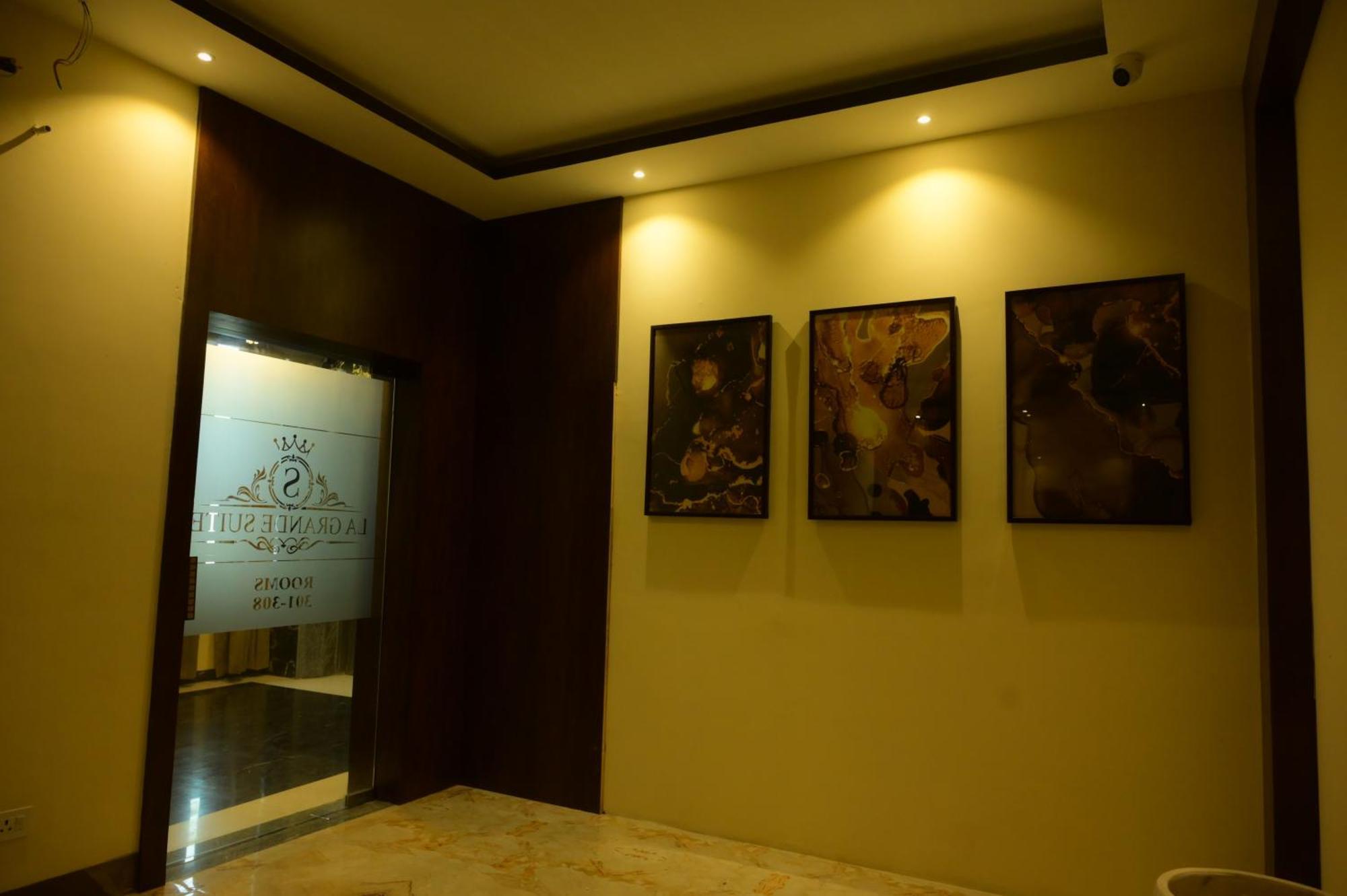 La Grande Suite Karaikal Exterior photo