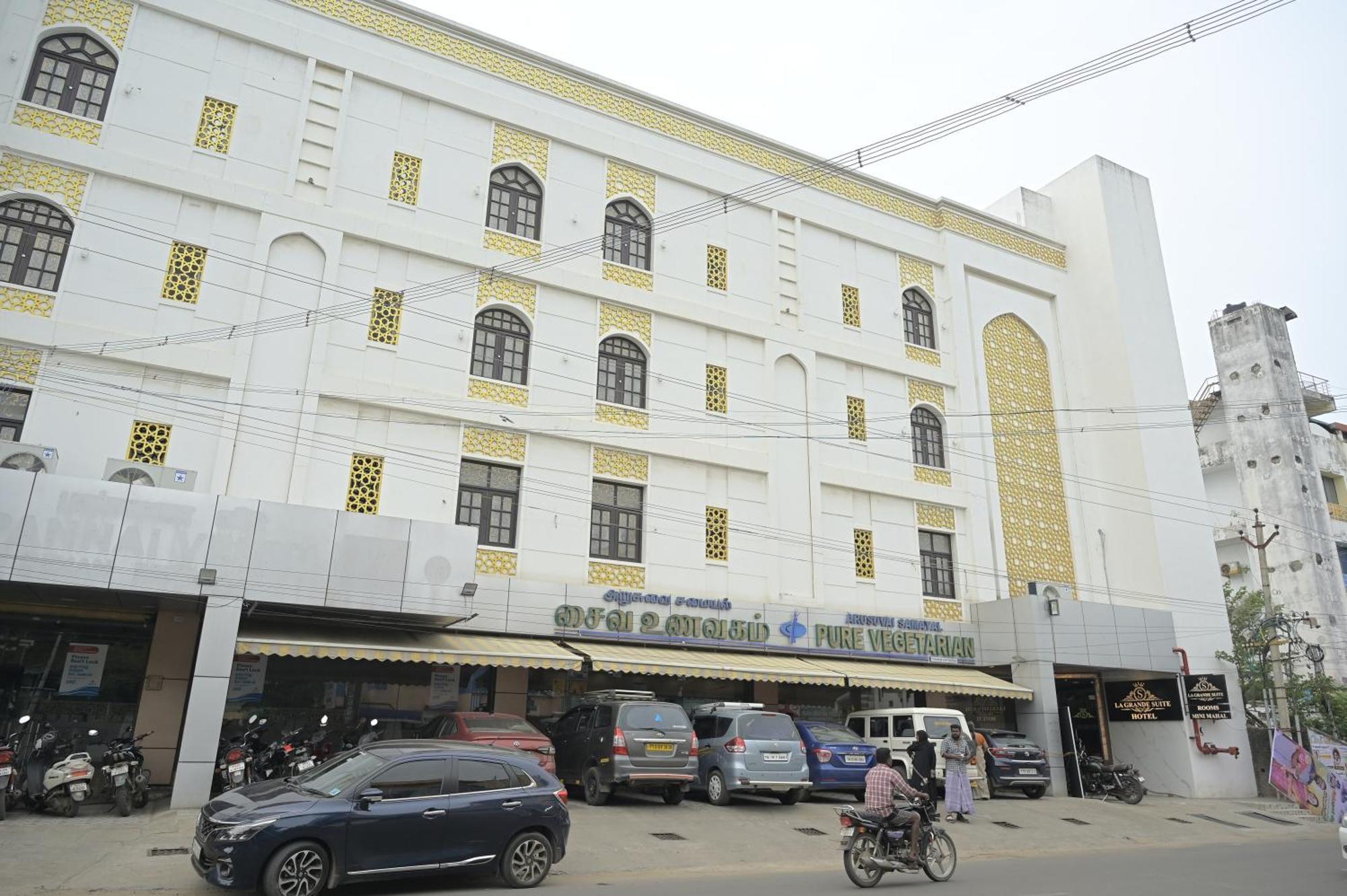 La Grande Suite Karaikal Exterior photo